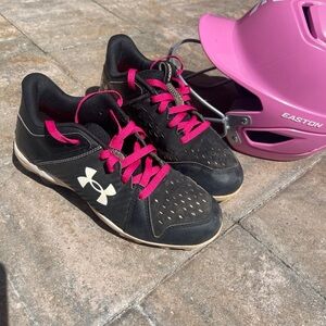 Under Armour Baseball/Softball Molded Cleats